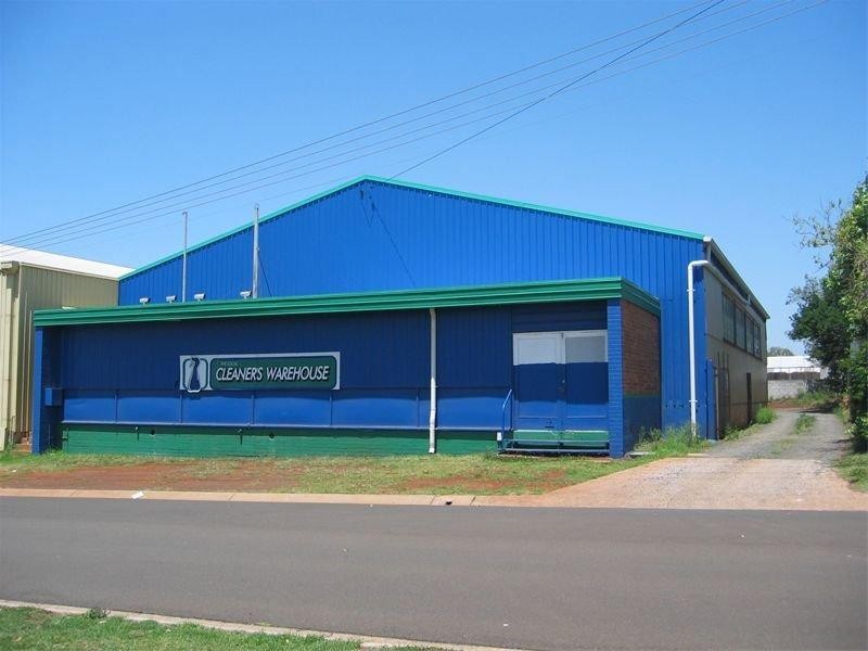 10-12 Makepeace Street, Toowoomba City QLD 4350