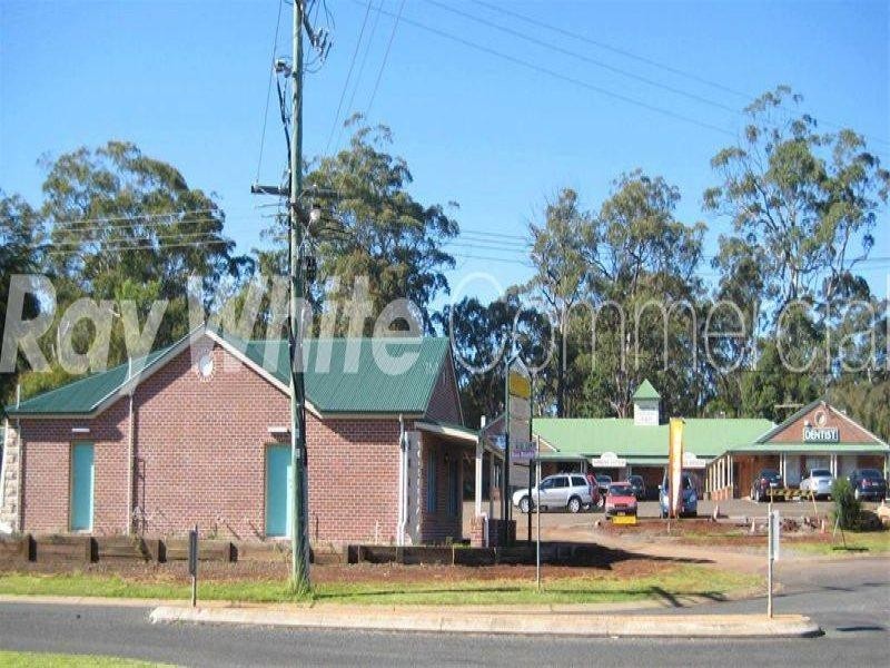 Shop 11 and 12 Plaza Circle, Highfields QLD 4352