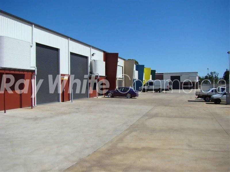 2/6-8 Production Court, Wilsonton QLD 4350