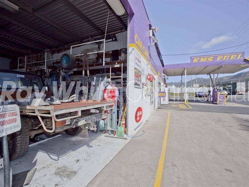 8581 Warrego Highway, Withcott QLD 4352