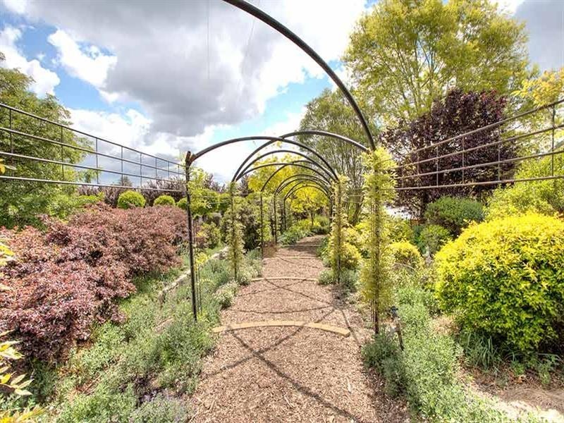 381 Townsend Road, Stanthorpe QLD 4380