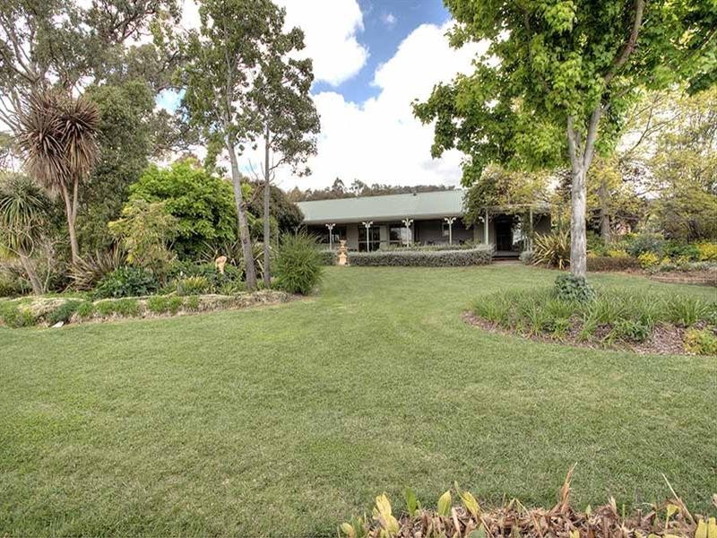 381 Townsend Road, Stanthorpe QLD 4380
