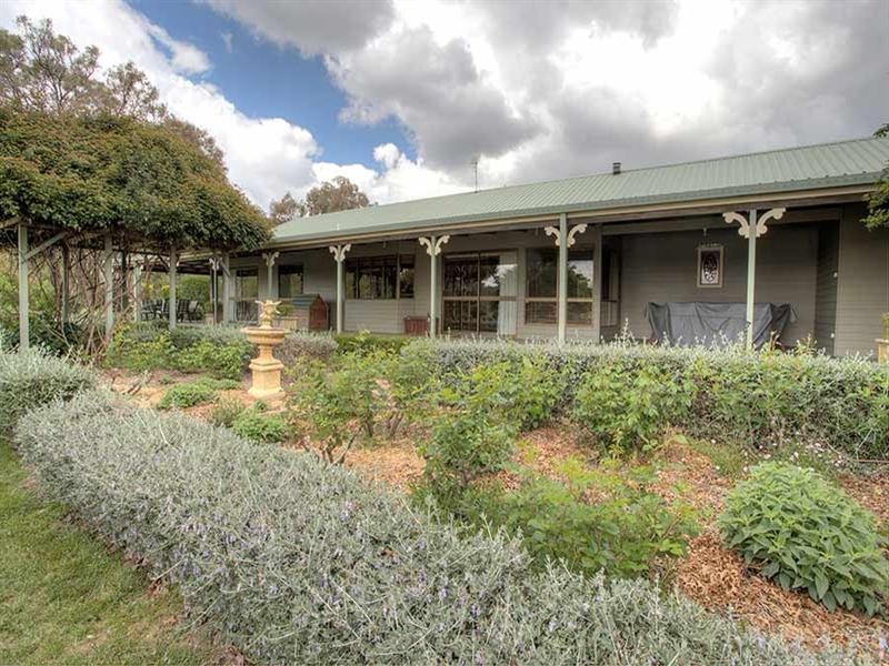 381 Townsend Road, Stanthorpe QLD 4380