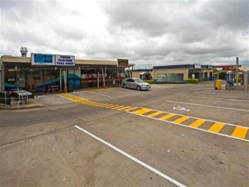 879 Ruthven Street, Kearneys Spring QLD 4350