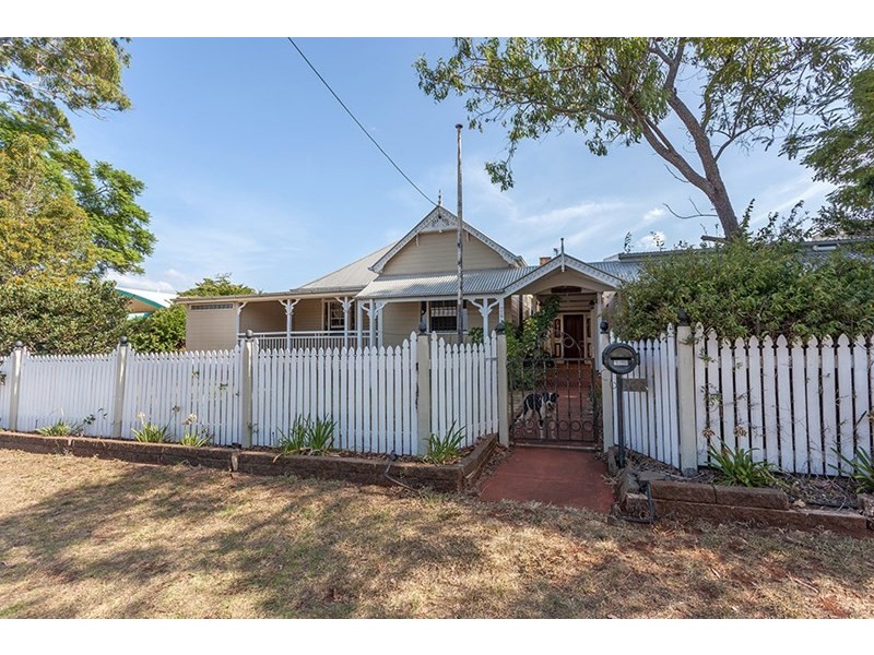 162-164 Spring Street, Middle Ridge QLD 4350