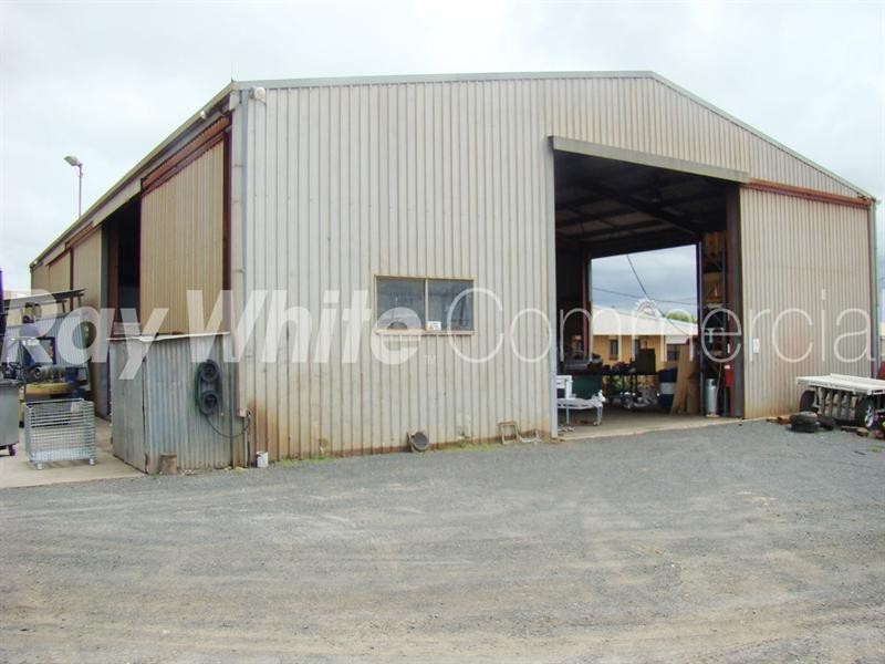 4-6 Eyers Street, Wilsonton QLD 4350