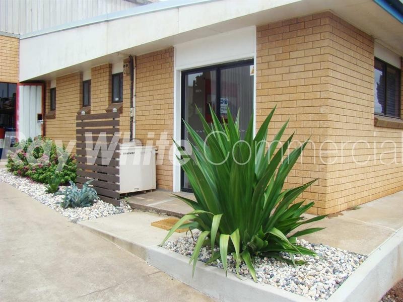 4-6 Eyers Street, Wilsonton QLD 4350