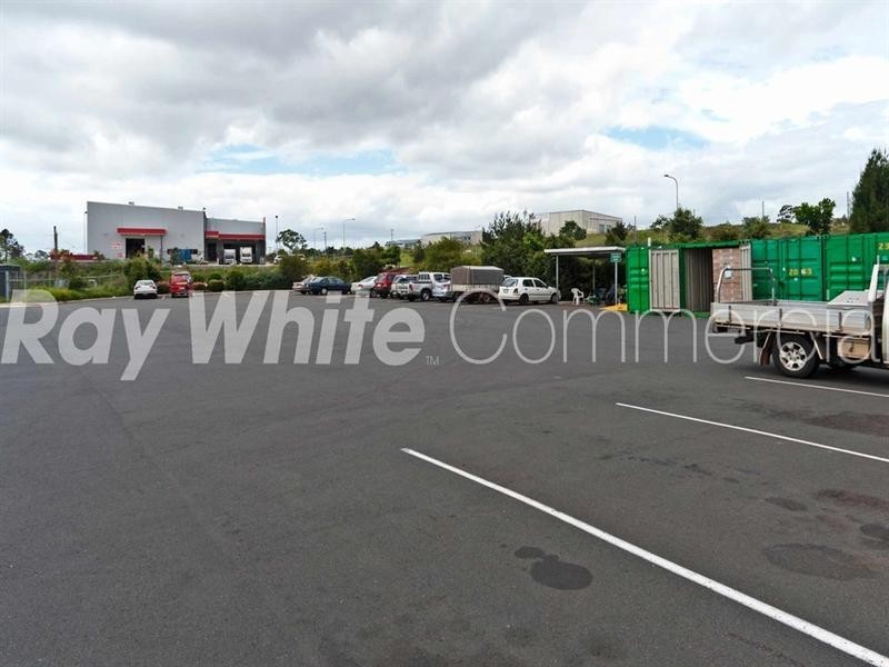 21-31 Walters Drive, Harristown QLD 4350