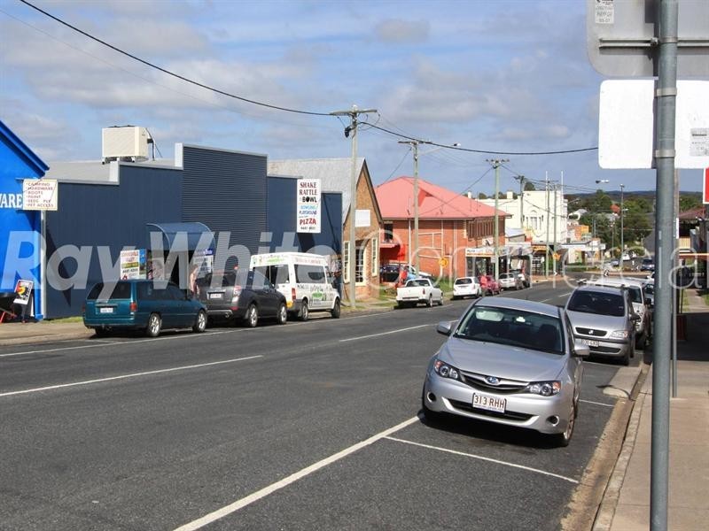 17 Railway Street, Stanthorpe QLD 4380