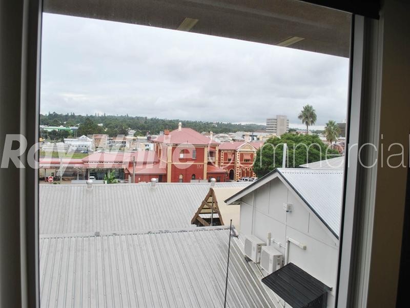 2A Taylor Street, Toowoomba City QLD 4350