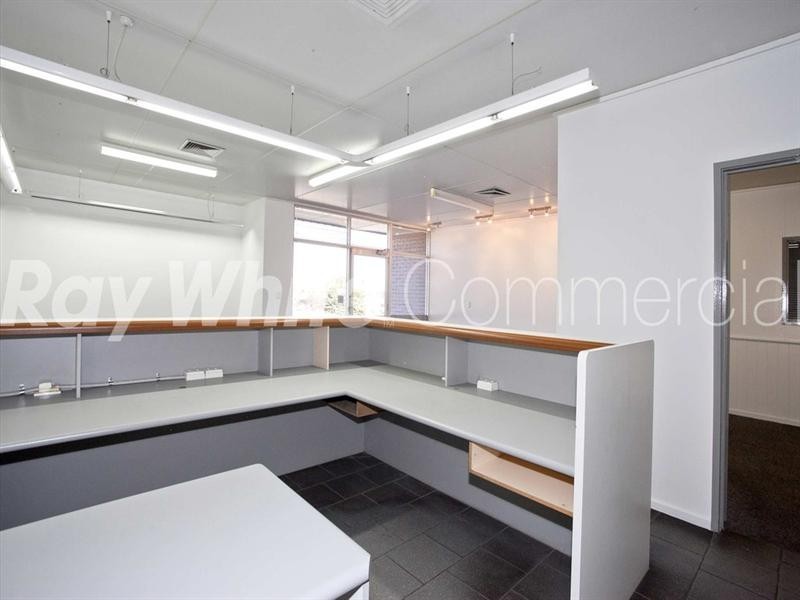 9 Mansell Street, Wilsonton QLD 4350