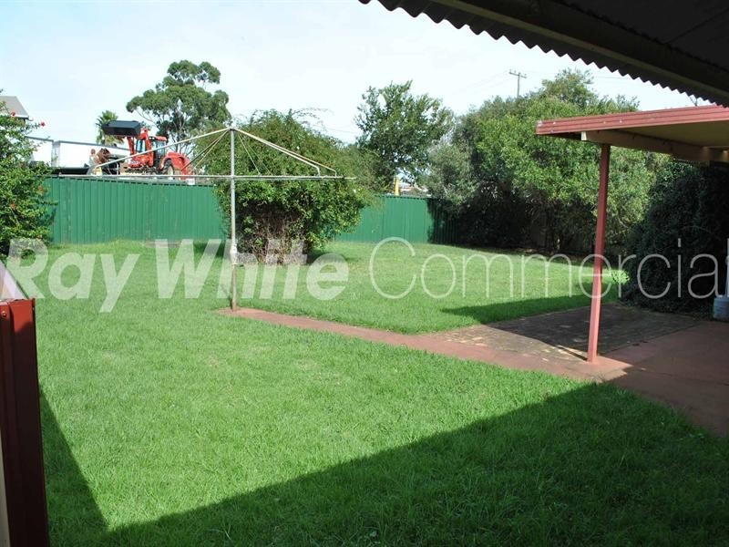 10 Cumners Road, Wilsonton QLD 4350