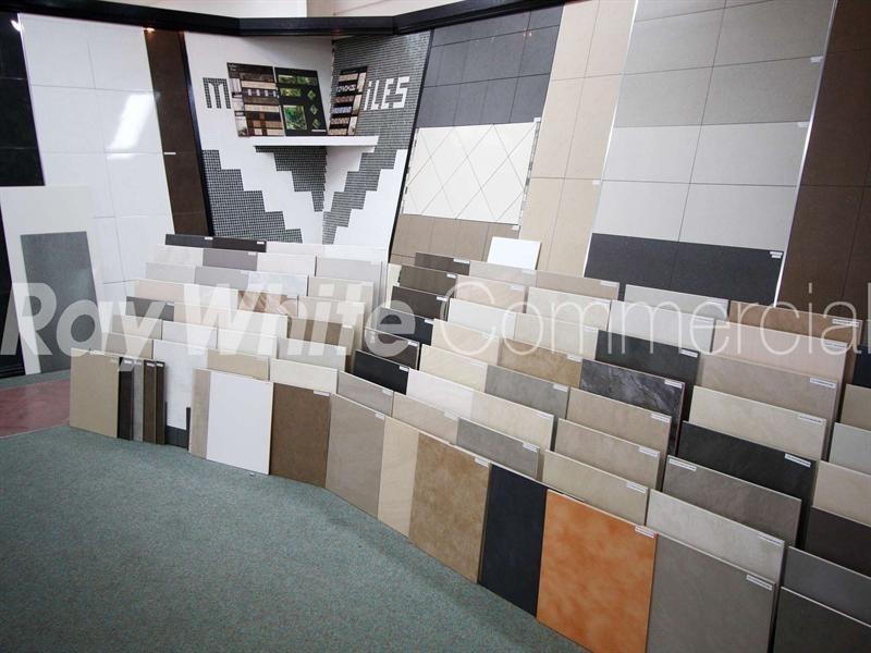 Metro Tiles and Metro Storage and Kitchens, South Toowoomba QLD 4350