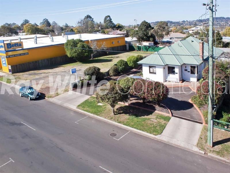 38-40 Erin Street, Wilsonton QLD 4350