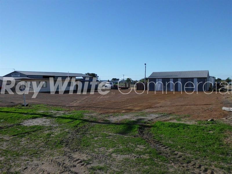 15 Zupp Road, Wandoan QLD 4419