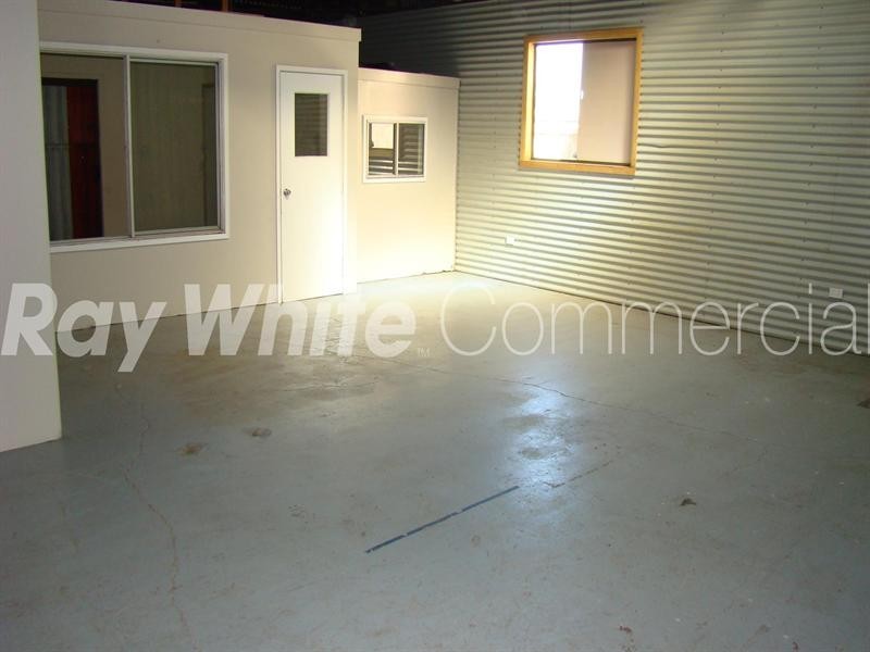1A Dexter, South Toowoomba QLD 4350