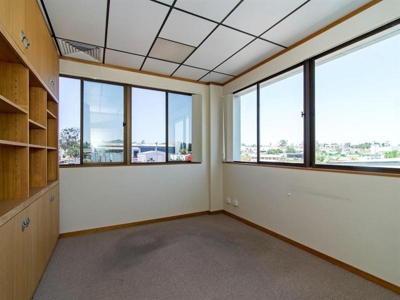 188220 Anzac Avenue (First Floor), Toowoomba QLD 4350 the real estate agency Leased
