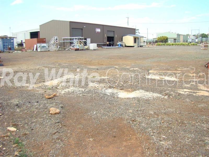 2 Molloy Street, Torrington QLD 4350