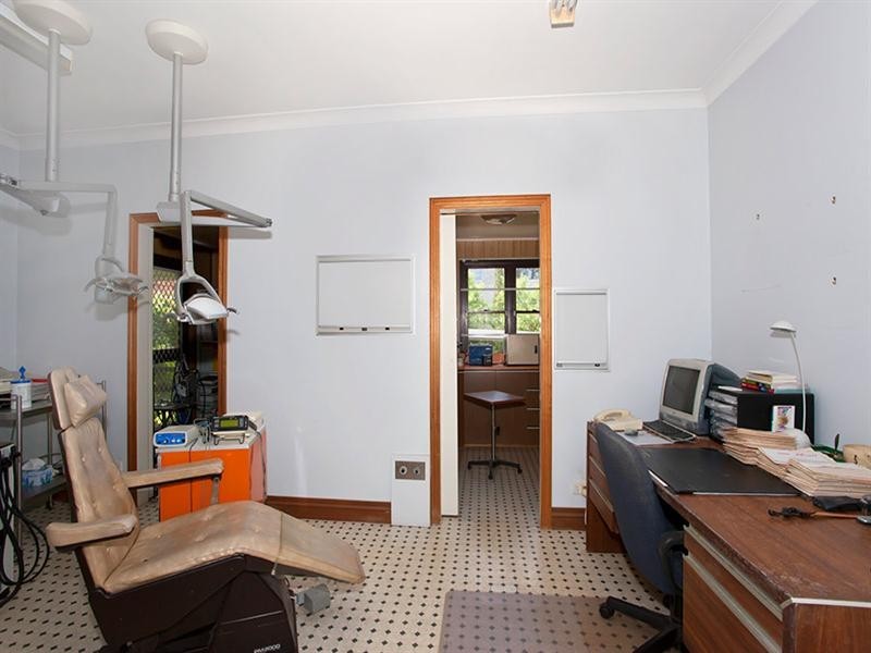 165A Russell Street, Newtown QLD 4350