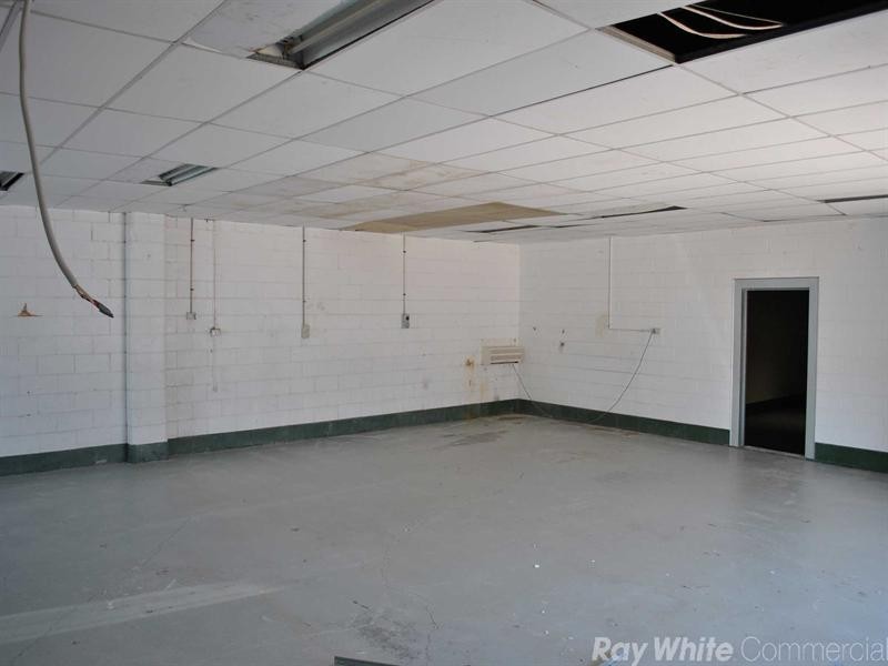 2 Stradbroke Street, Rockville QLD 4350