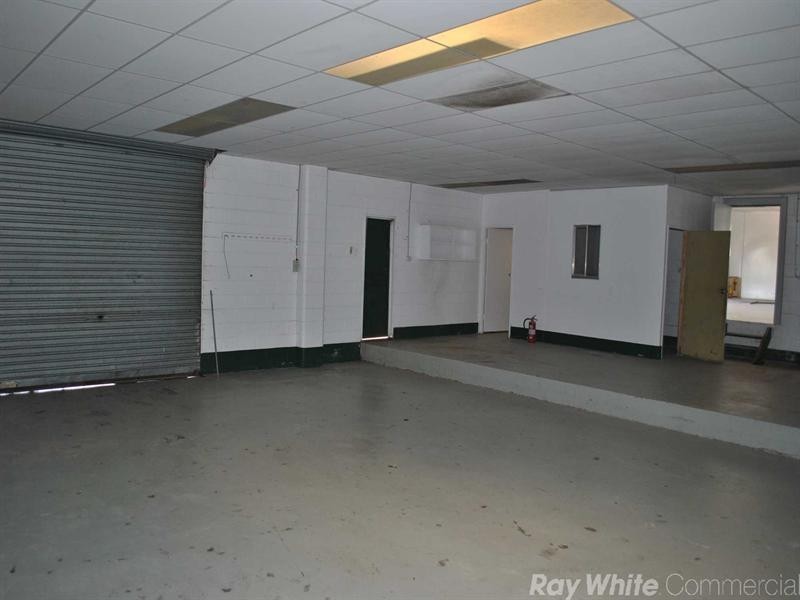 2 Stradbroke Street, Rockville QLD 4350