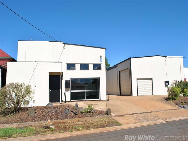 6-6A Aspect Street, North Toowoomba QLD 4350