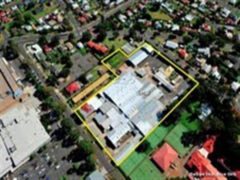 256-264 HerriesStreet, Newtown QLD 4350