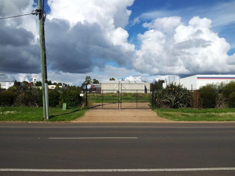 10 Tradewinds Court, Glenvale QLD 4350