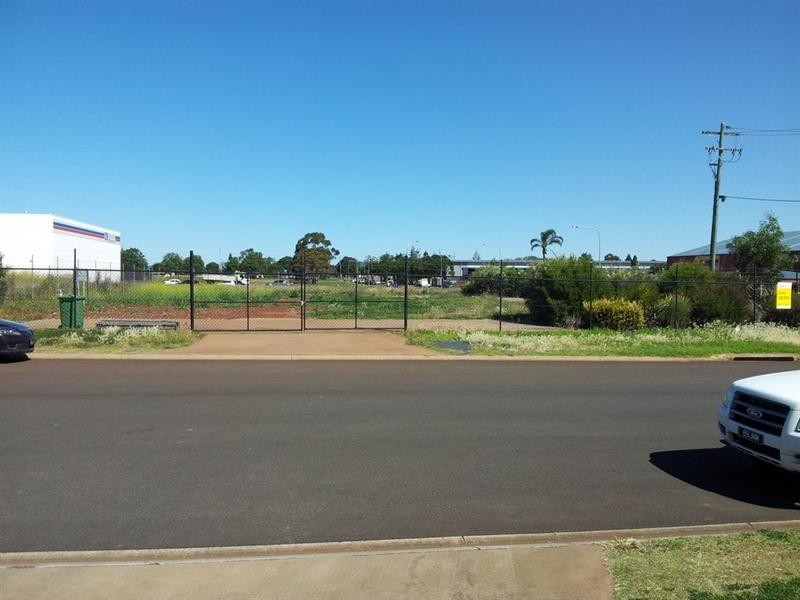 10 Tradewinds Court, Glenvale QLD 4350