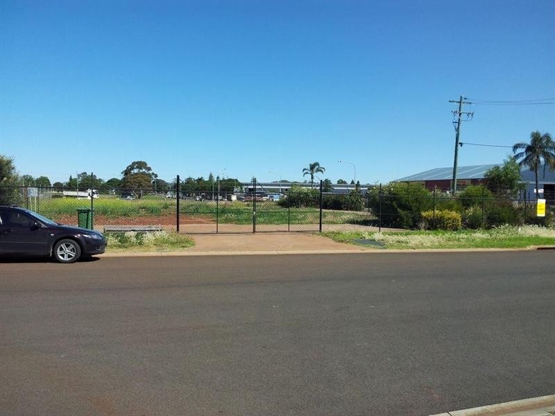 10 Tradewinds Court, Glenvale QLD 4350