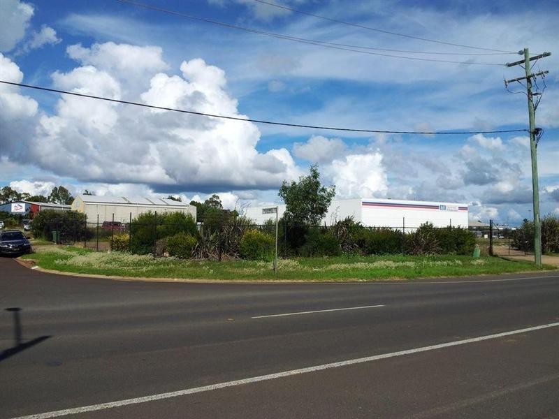 10 Tradewinds Court, Glenvale QLD 4350