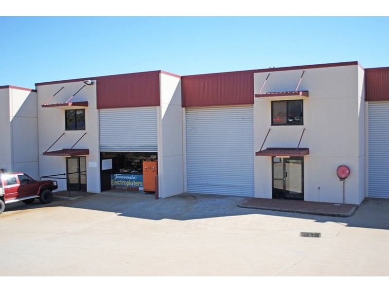 Unit 3 and 4, 14 Civil Court, Harlaxton QLD 4350