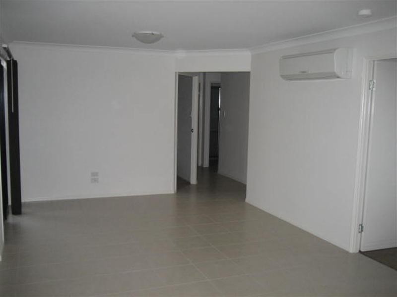 42 Whitman Street, Westbrook QLD 4350