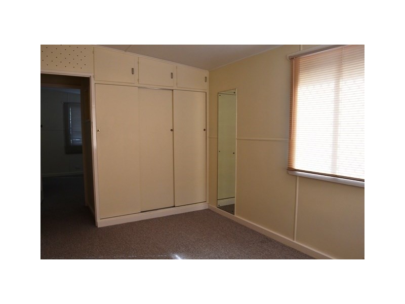 9 Knight Street, North Toowoomba QLD 4350