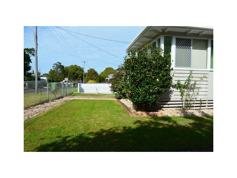 9 Knight Street, North Toowoomba QLD 4350