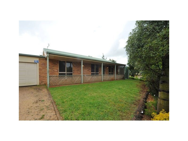 1 Hardy Court, Wilsonton QLD 4350