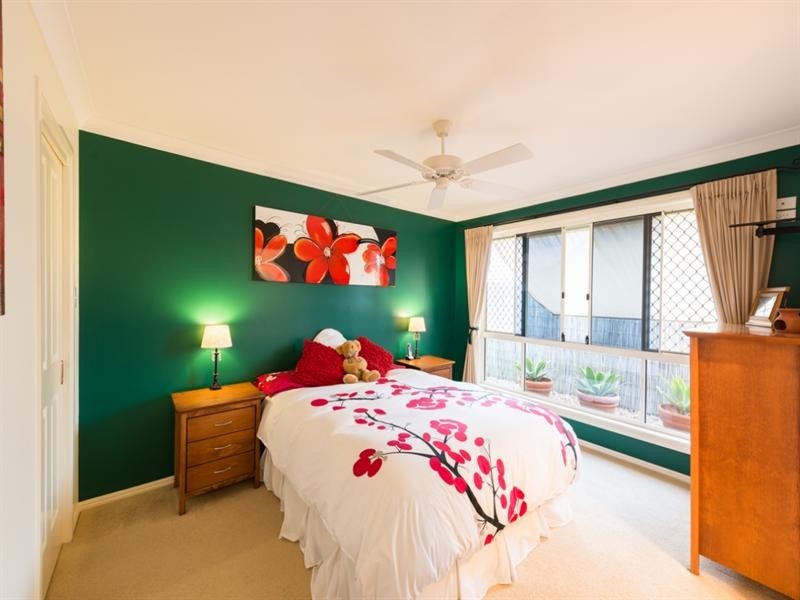 15 Paddington Court, Middle Ridge QLD 4350