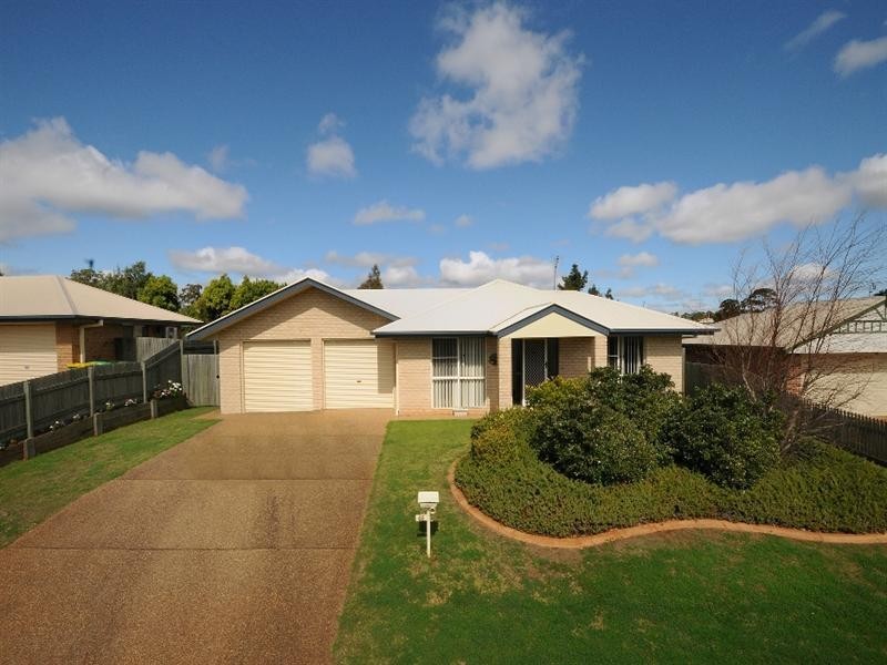 48 Jutsum Street, Middle Ridge QLD 4350