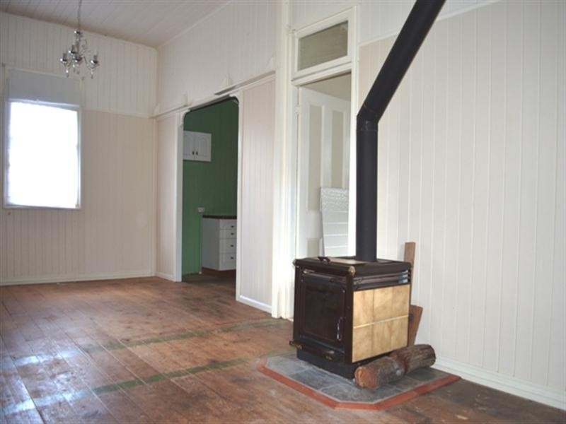 120 South Street, Centenary Heights QLD 4350