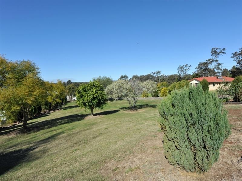 13 Kurrajong Court, Meringandan West QLD 4352