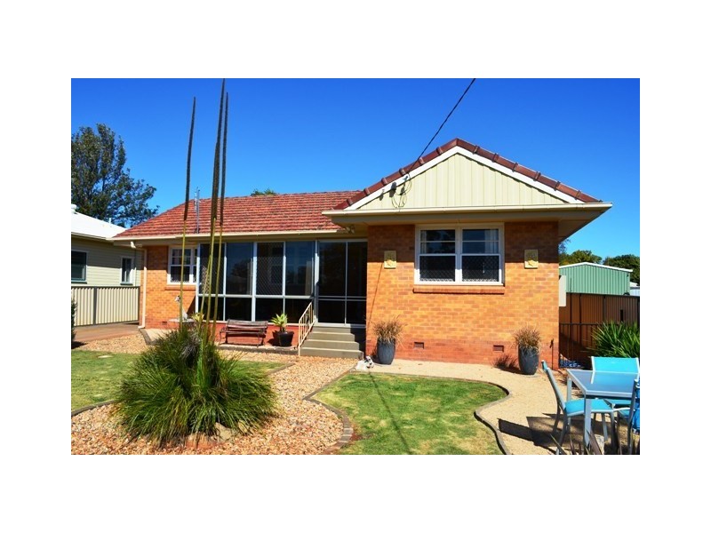 14 Vera Street, Newtown QLD 4350