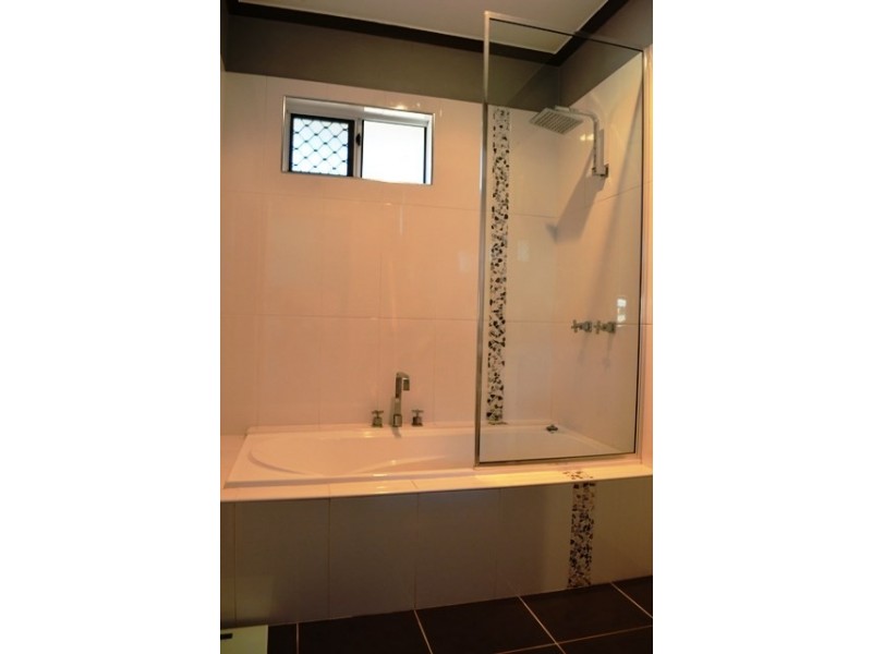 14 Vera Street, Newtown QLD 4350