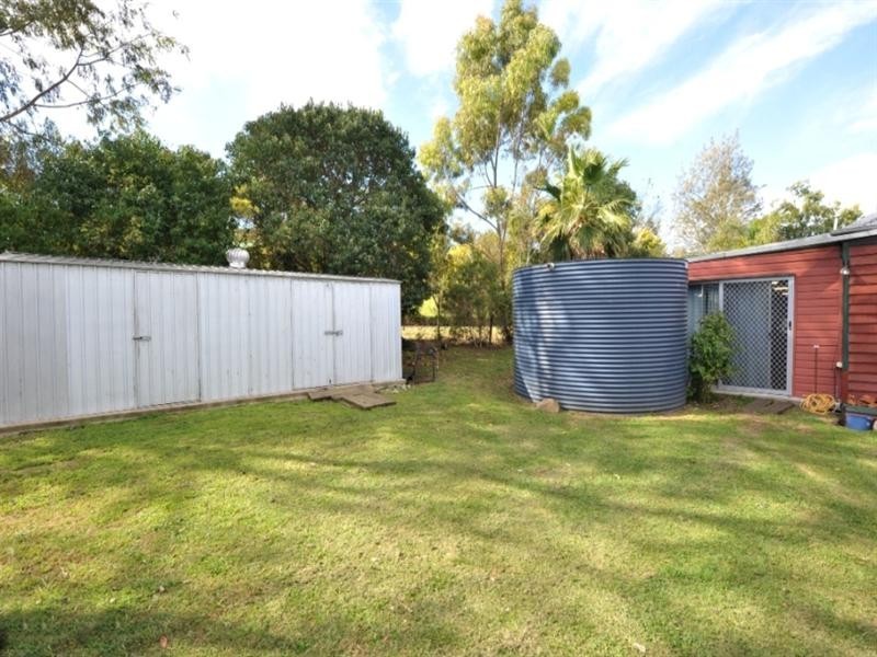 11 Hillview Crescent, Gowrie Junction QLD 4352