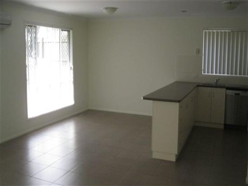 39 Sunset Drive, Glenvale QLD 4350