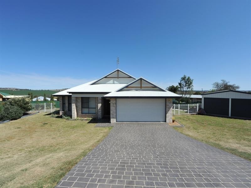 12 Willow View Court, Kingsthorpe QLD 4400
