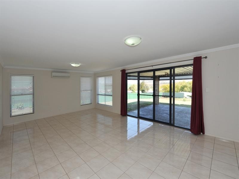 12 Willow View Court, Kingsthorpe QLD 4400