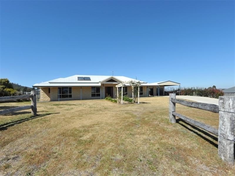 3 Madison Court, Glenvale QLD 4350