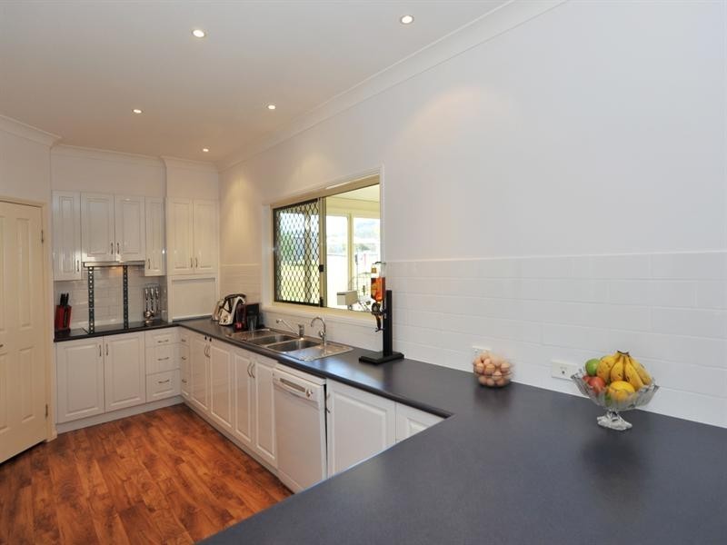 3 Madison Court, Glenvale QLD 4350