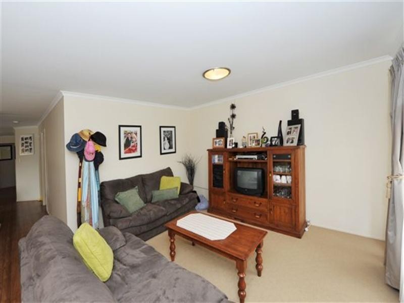 20 Willowburn Drive, Rockville QLD 4350