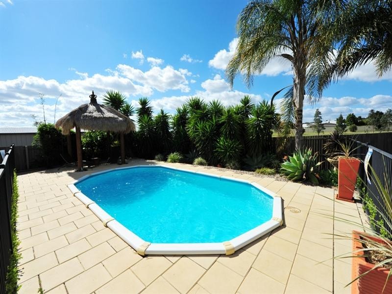 20 Tennyson Court, Westbrook QLD 4350